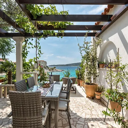 Holiday Home Kanica By Adriatic Sea, Cleaning Included Feriehus