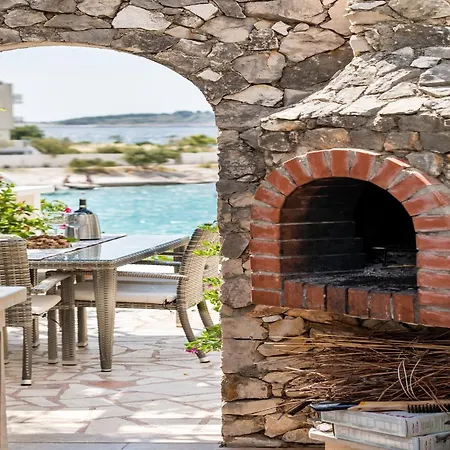 Seaside Escape In Kanica, Croatia, Cleaning Included